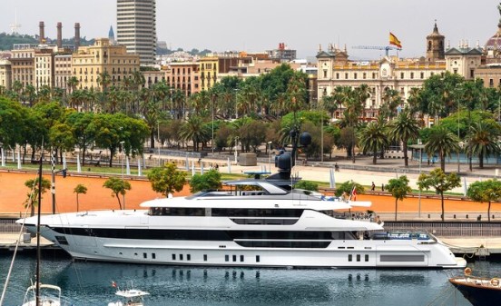 Yate Brakashtr exterior
